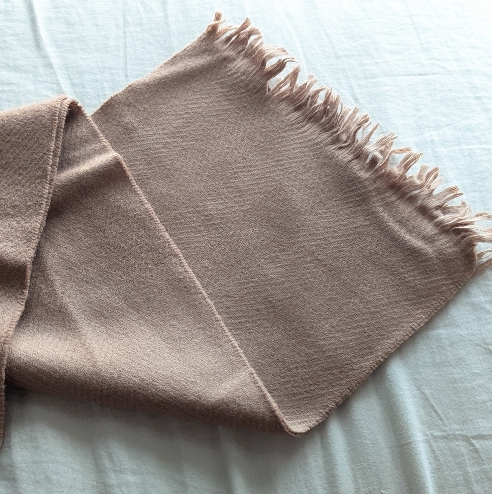 DIOR Authentic Pure 100% Lambswool Scarf in Camel - late 60's Vintage - Men's - Picture 3 of 6